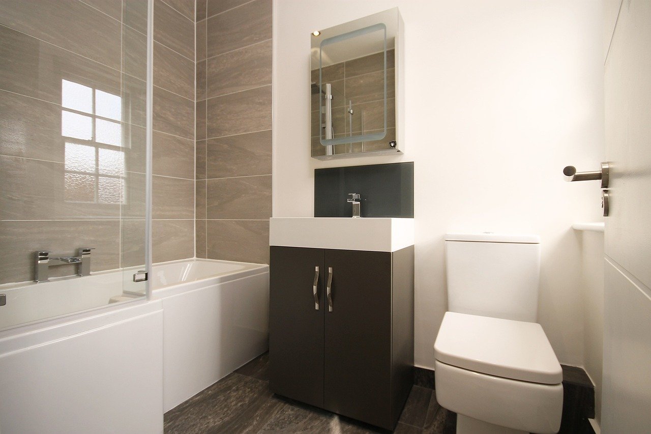 bathroom, modern, modern bathroom-2752475.jpg